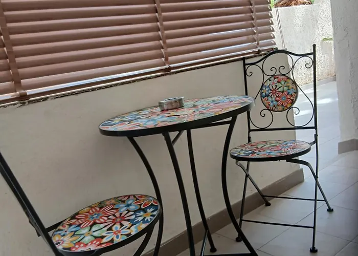 Levante Скалея