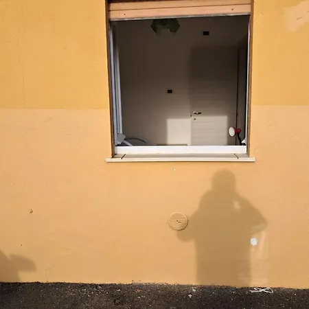 Alojamento de Acomodação e Pequeno-almoço Levante Scalea